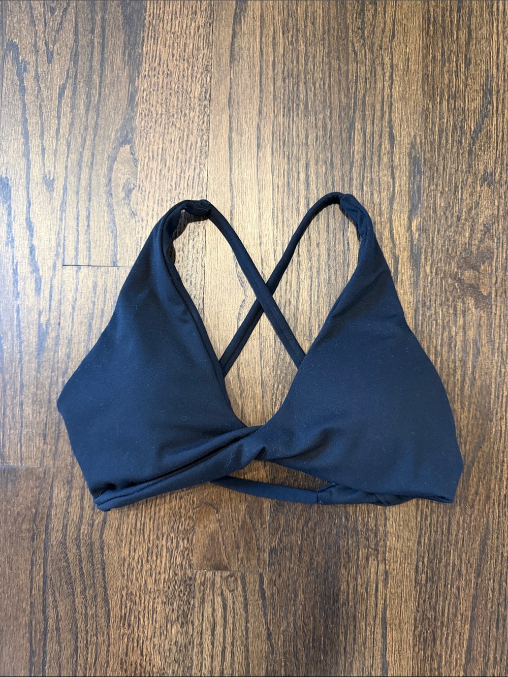 Black Cross-Back Sports Bra